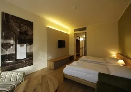 Hotel Madl *
