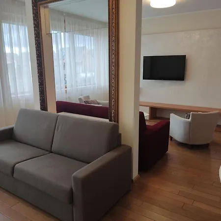 Madl Hotel *